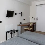 Afonso V & Otel 3*