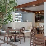 Afonso V & Hotel 3*