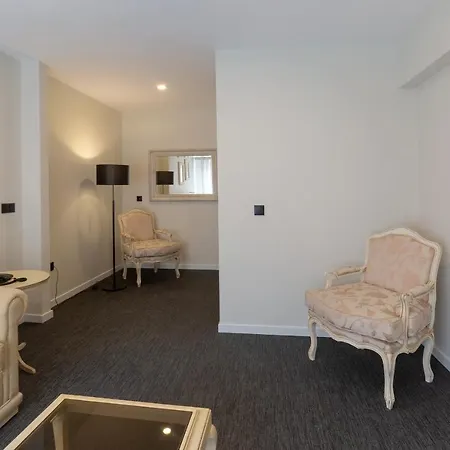 Otel Afonso V & 3*