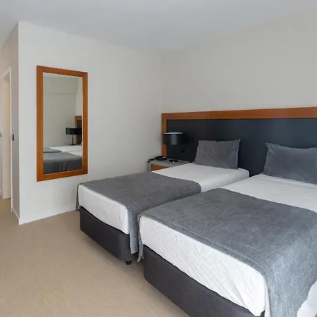 Afonso V & 3* Aveiro