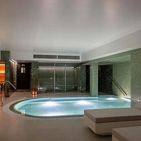 Otel Afonso V & 3*