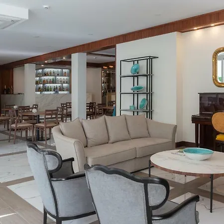 Afonso V & Hotell Aveiro