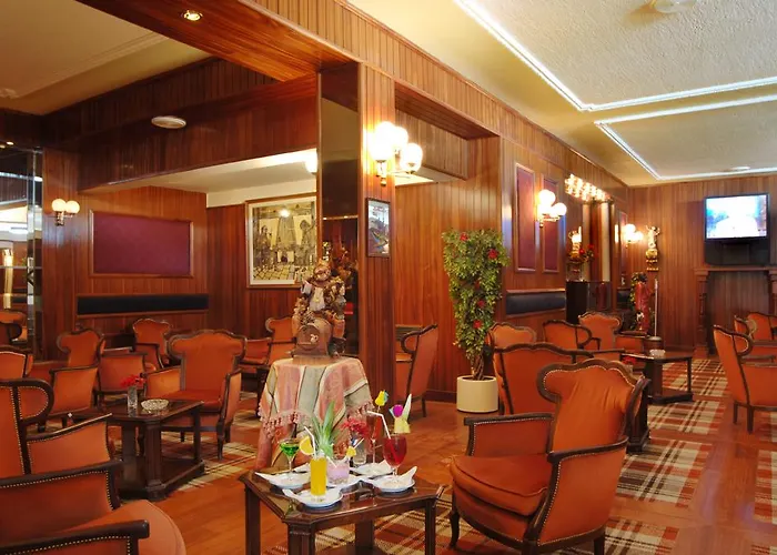 Afonso V & 3* אבאירו