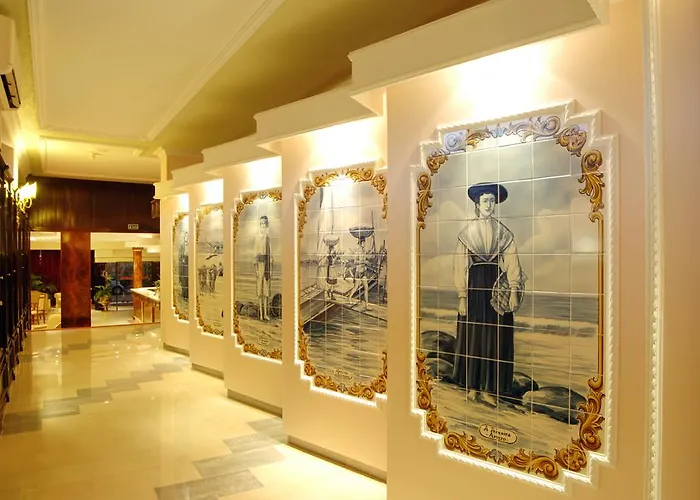 Afonso V & Hotell 3*