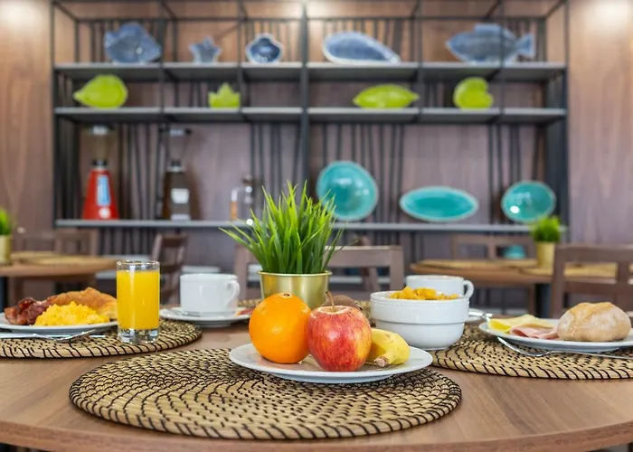 Afonso V & Hotell Aveiro